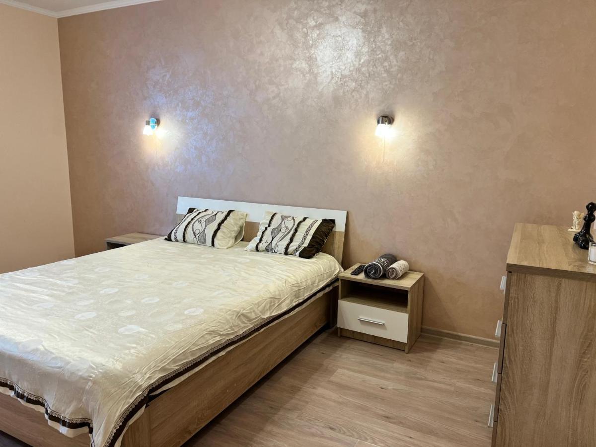 Apartaments Sichovyh Strilciv 68A 伊万诺-弗兰科夫斯克 外观 照片