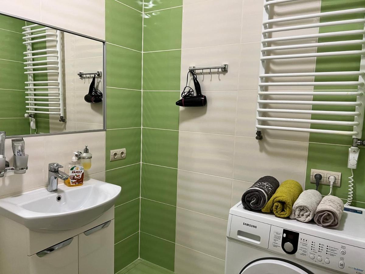 Apartaments Sichovyh Strilciv 68A 伊万诺-弗兰科夫斯克 外观 照片