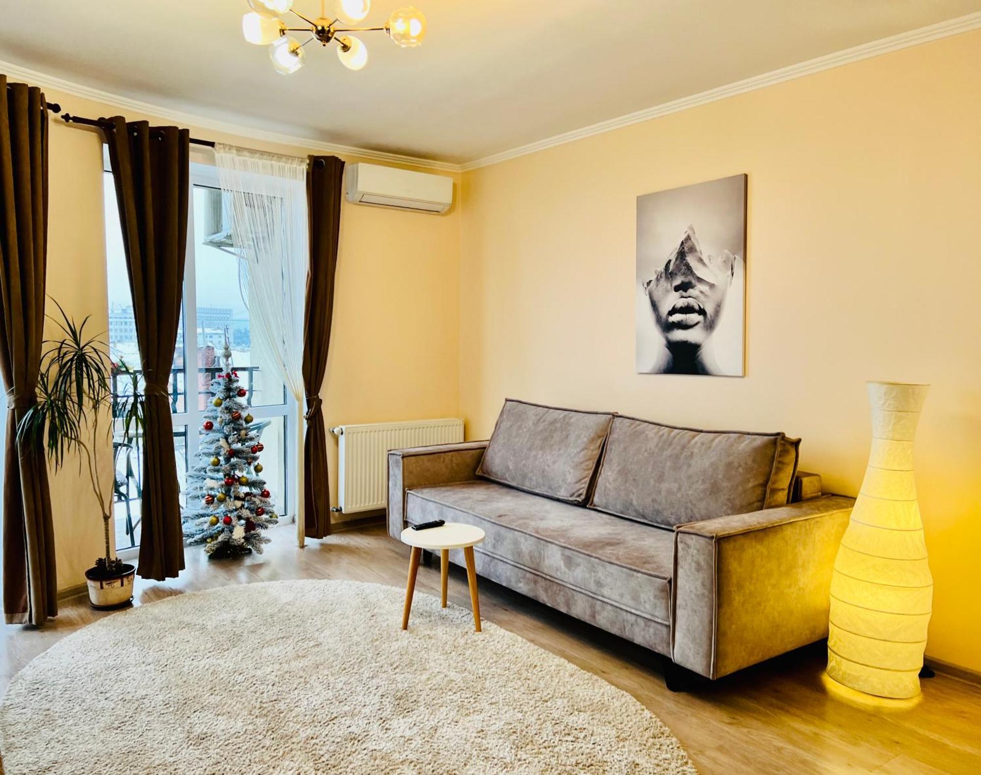 Apartaments Sichovyh Strilciv 68A 伊万诺-弗兰科夫斯克 外观 照片